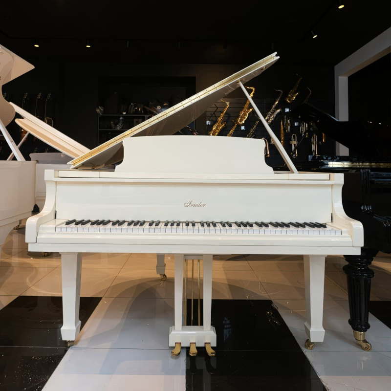 Рояль Irmler GP 142 Studio (BU) белый, полированный