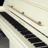 Пианино Bechstein Modern B 112 (BU) белое, полированное, отделка хром Пианино Bechstein Modern B 112 (BU) белое, полированное, отделка хром