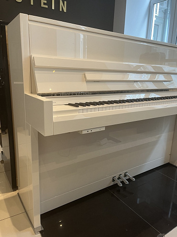 Пианино C. Bechstein Millenium 116 (BU)  белое, полированное, отделка хром, цифровая система Vario