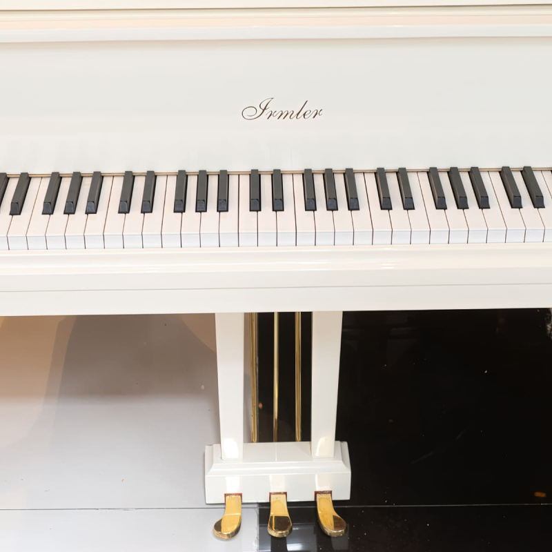 Рояль Irmler GP 142 Studio (BU) белый, полированный