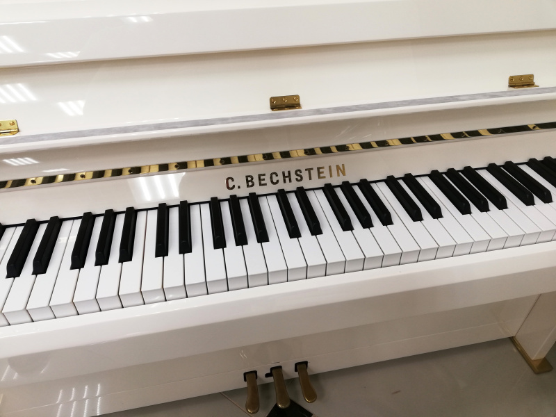 Пианино C. Bechstein Millenium 116K (BU214146) белое, полированное