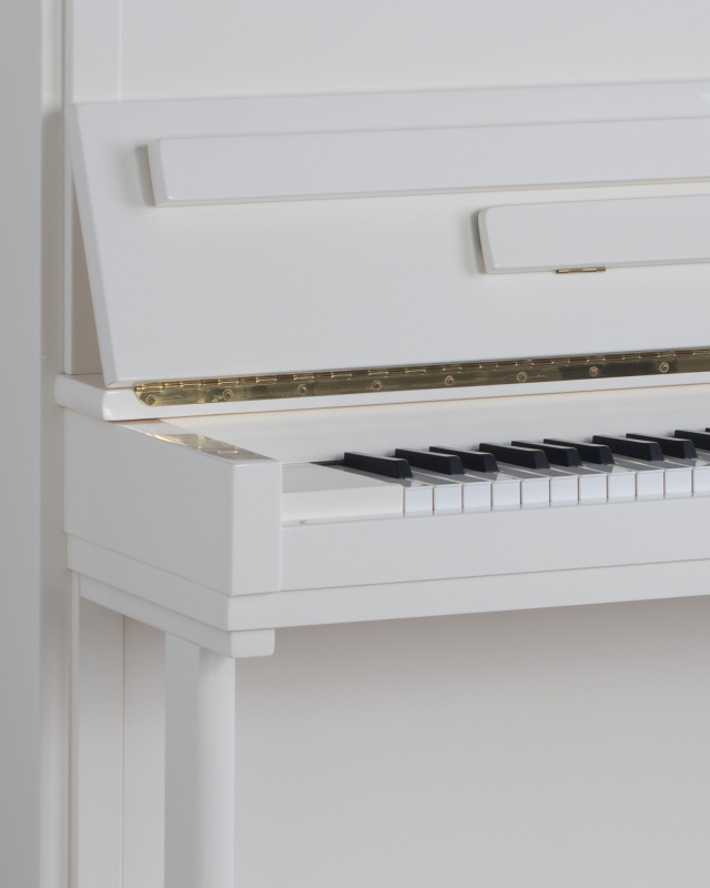Пианино C. Bechstein Residence Classic 118 (BU) белое, полированное